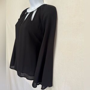 A-39 Goldray Black Long Sleeve Lined Blouse Cutout‎ detail Size M